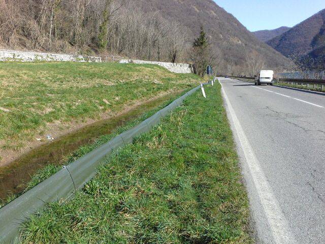 barriera sulla strada segrino