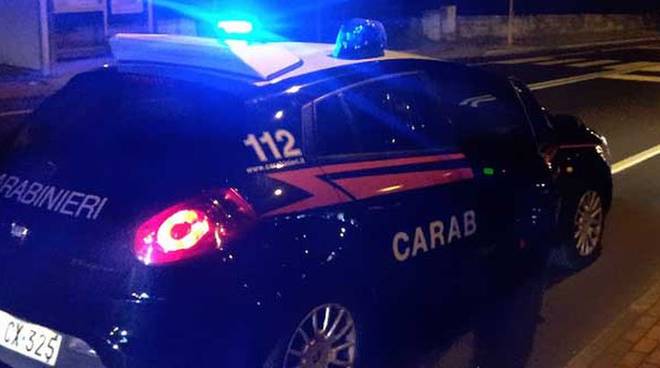 Risultati immagini per carabinieri controlli auto di notte