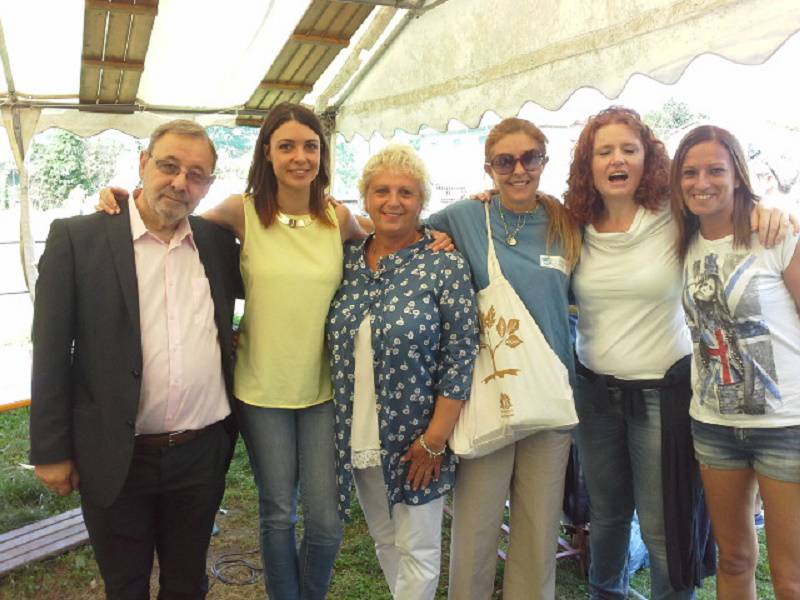 foto di gruppo calcio al pregiudizio