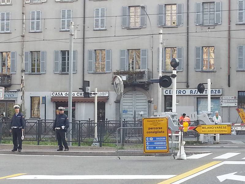 vigili como viale lecco chiuso