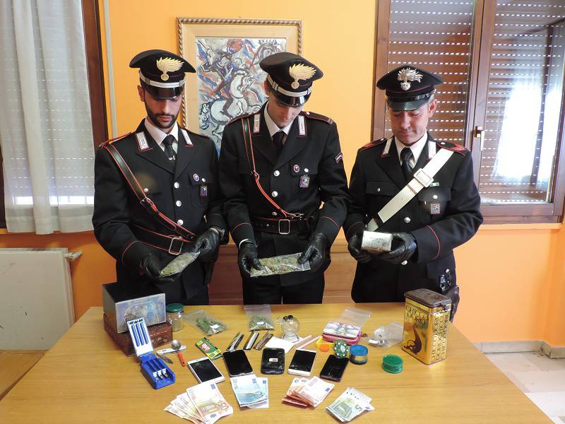 droga san fedele carabinieri