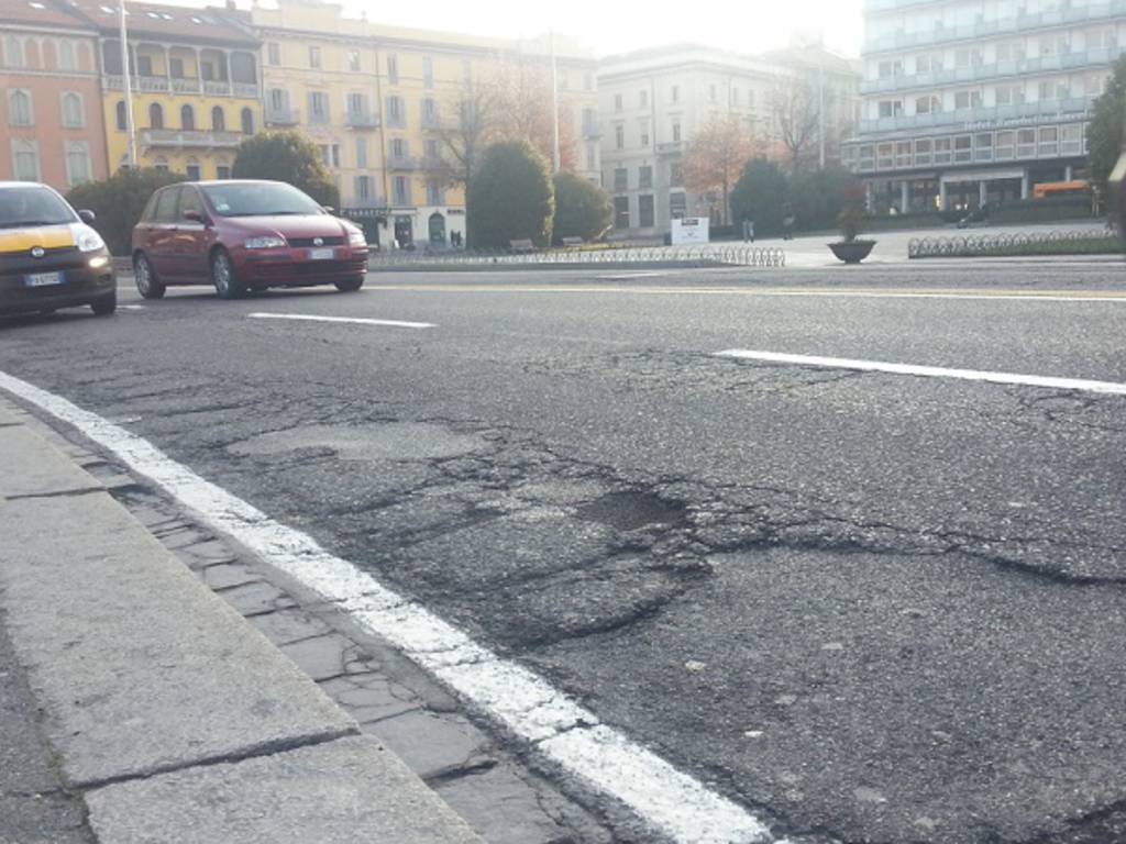 auto strade di como per lo smog