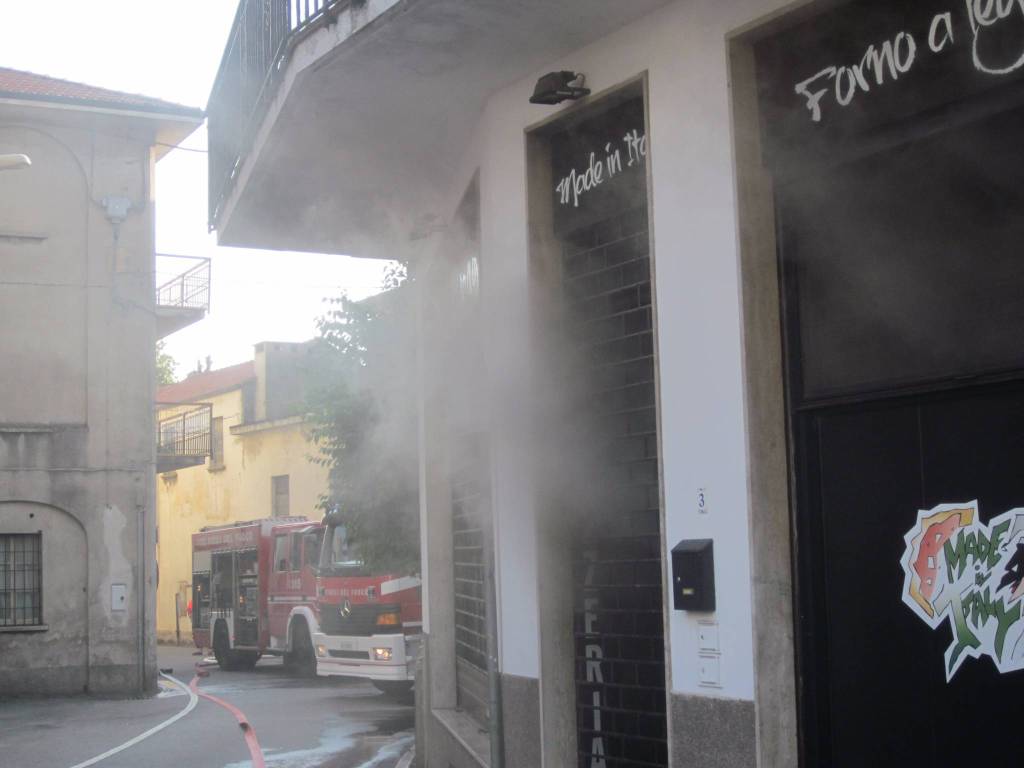 incendio pizzeria a cirimido