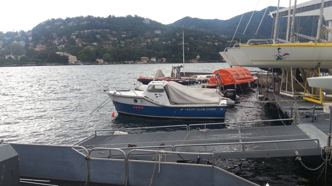 yacht club como dopo bufera barche