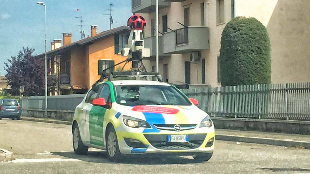 L'auto di Google Maps sulle strade di Camerlata e poi del ...