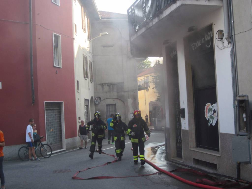 incendio pizzeria cirimido