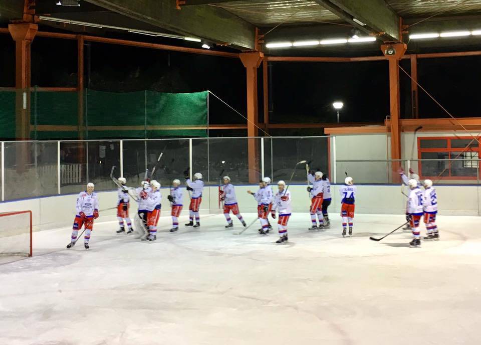 hockey como palazzetto di casate vuoto