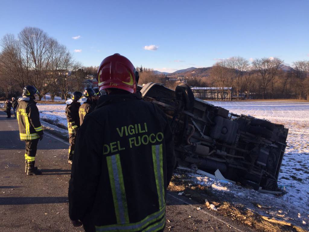 incidente auto camper faloppio garibaldina