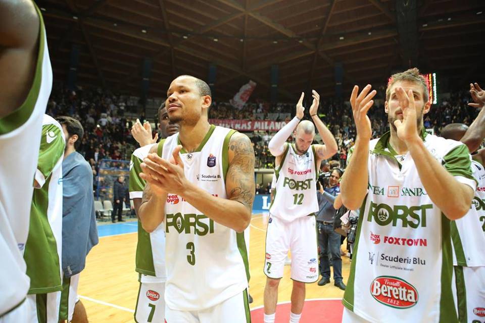 Le emozioni del derby di Desio; Forst Cantù - Ea7 Mliano