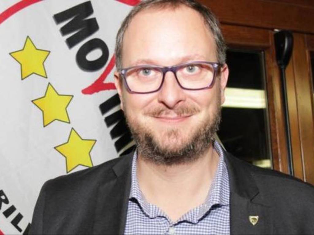 candidato sindaco 5 stelle per como aleotti