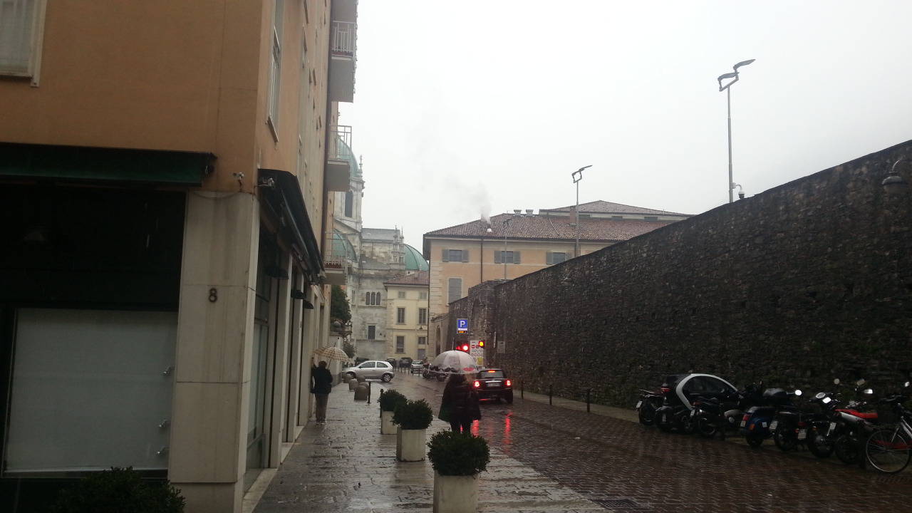 pioggia a como, neve in provincia