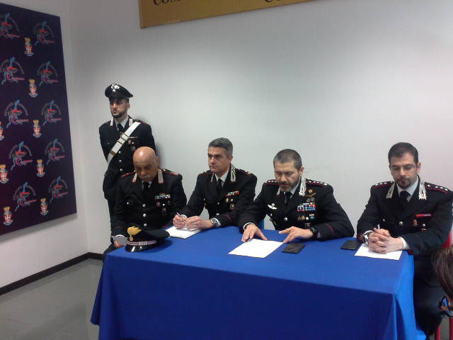conferenza stampa carabinieri delitto di asso