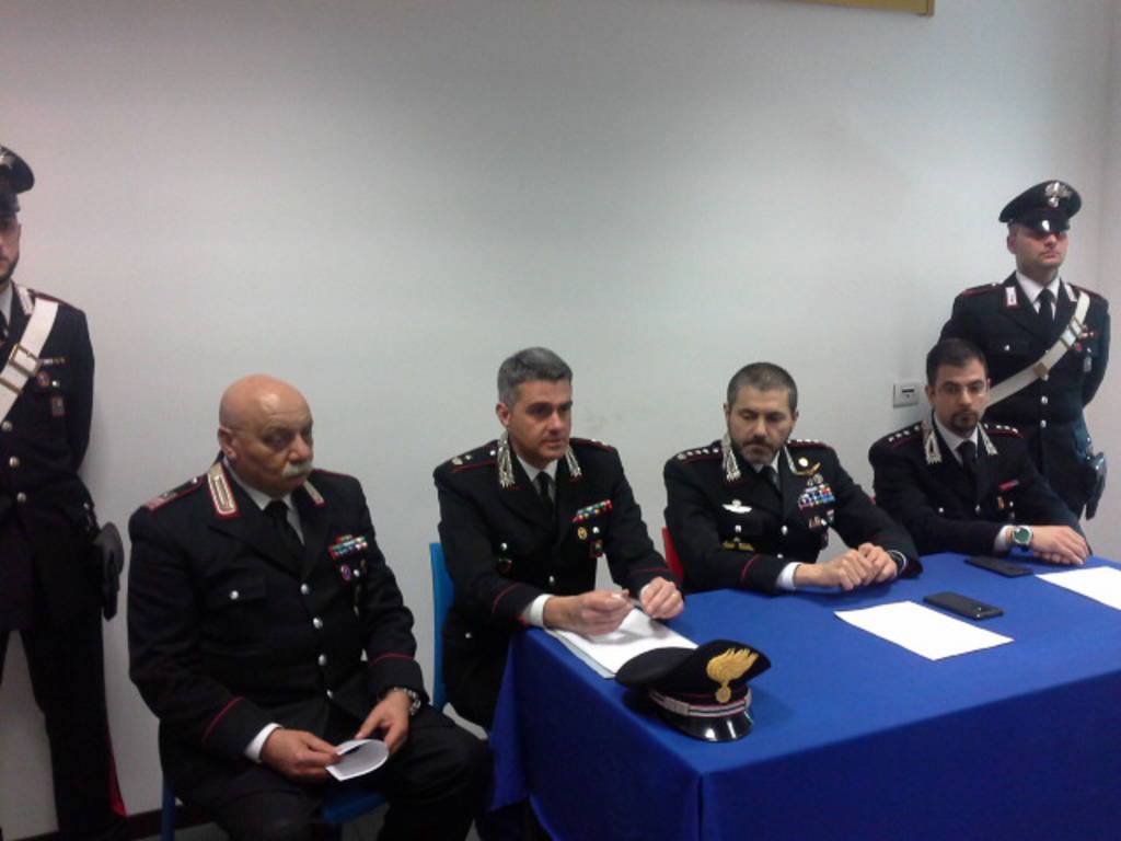 conferenza stampa carabinieri delitto di asso