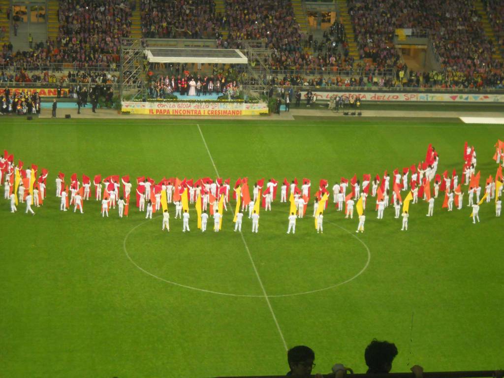 Il Papa a San Siro: le foto piu' belle dei ragazzi dell'oratorio di Albese