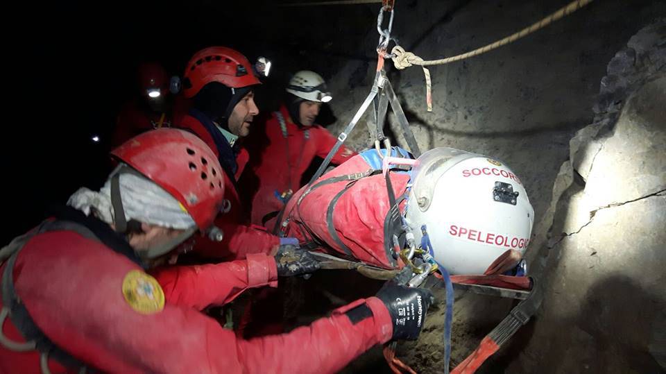 soccorso alpino grotta moltrasio