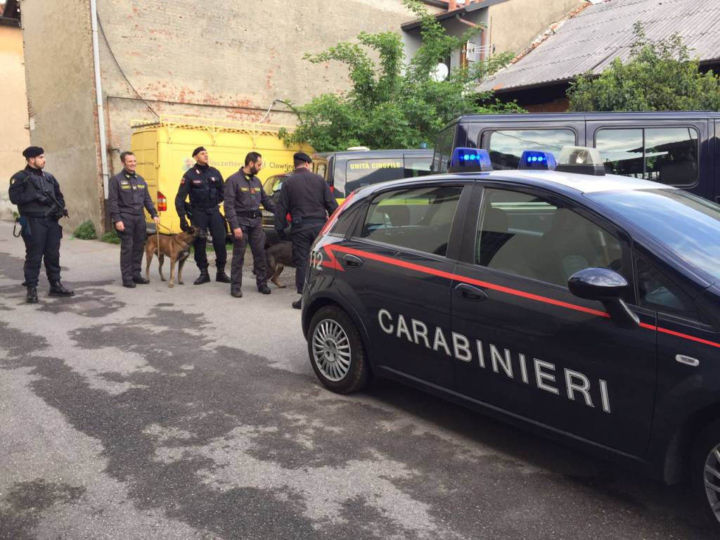 spaccio droga rovello porro e boschi della zona