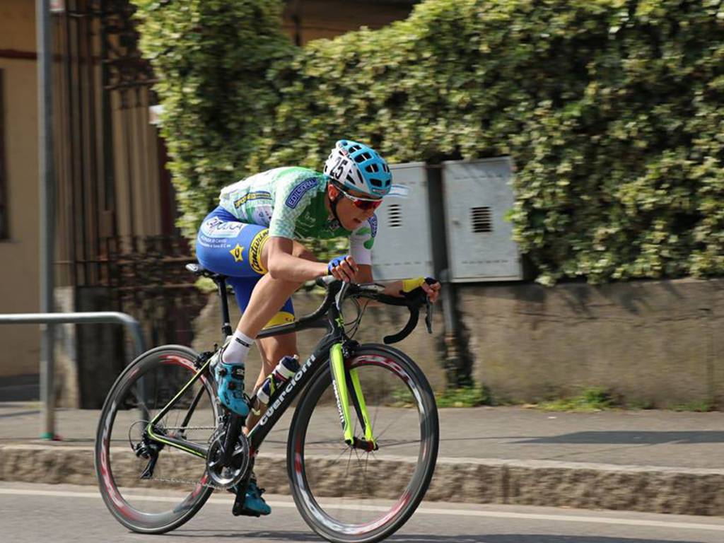 andrea bagioli vince a taino titolo provinciale juniores ciclismo