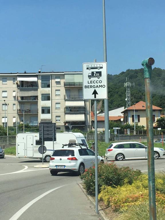 viadotto dei lavatori cartelli divieto mezzi pesanti