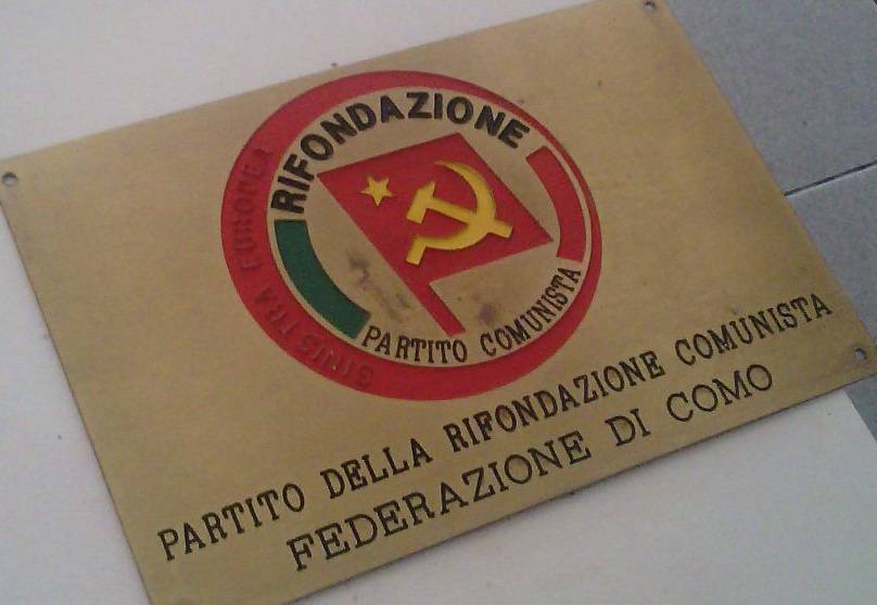 targa rifondazione comunista rebbio buttata a terra e sede