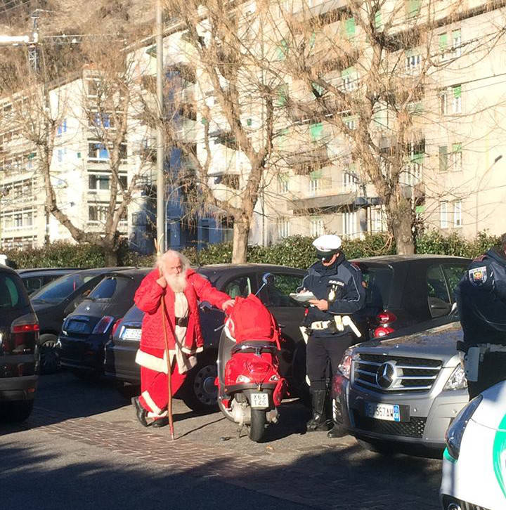 babbo natale multato