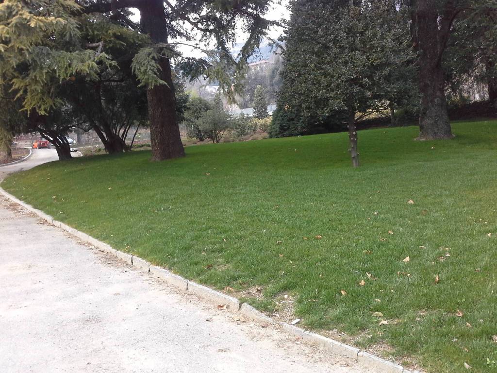 Il parco di Villa Olmo sta per riaprire: tra un mese via le transenne