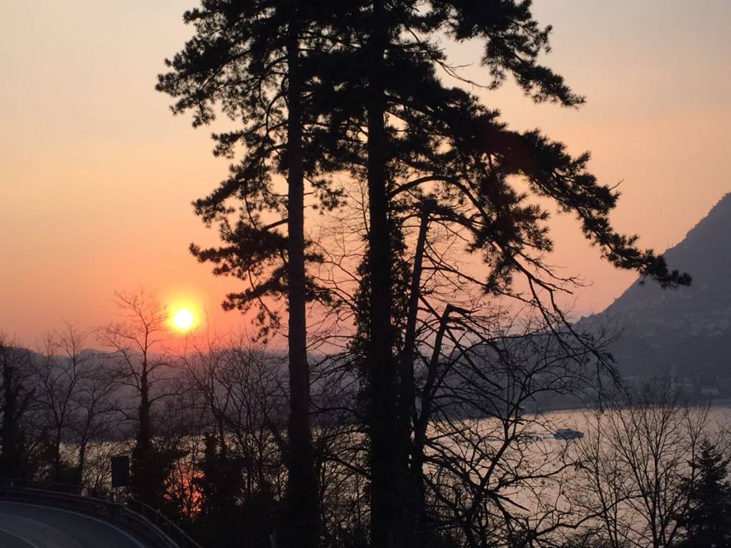 cartoline dal lago di como generica como da alto e tramonto