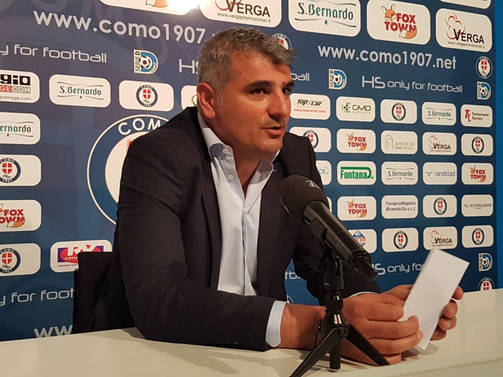 roberto felleca amministratore del como in sala stampa a fine partita con gozzano