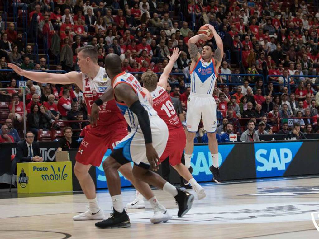 red october a milano gara 2 quarti finale play off basket