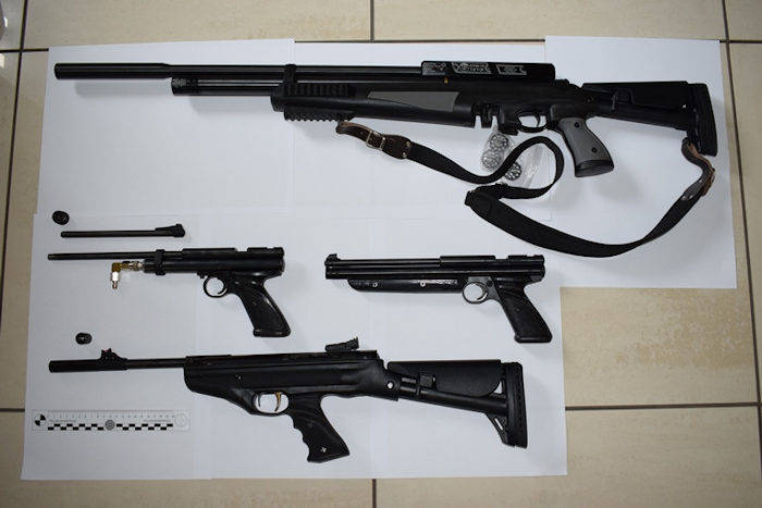 armi vendute per corrispondenza operazione della polizia anche a como
