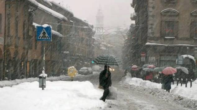 nevicata 13 anni fa a como, quasi mezzo metro caduto