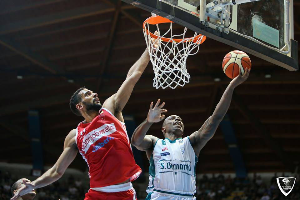 acqua san bernardo cantù supera openjov varese derby desio