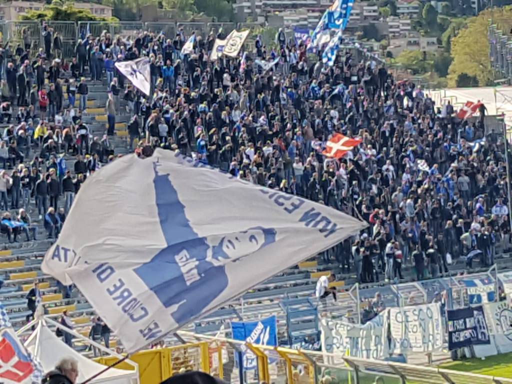 festeggiamenti como per la promozione in serie c al sinigaglia