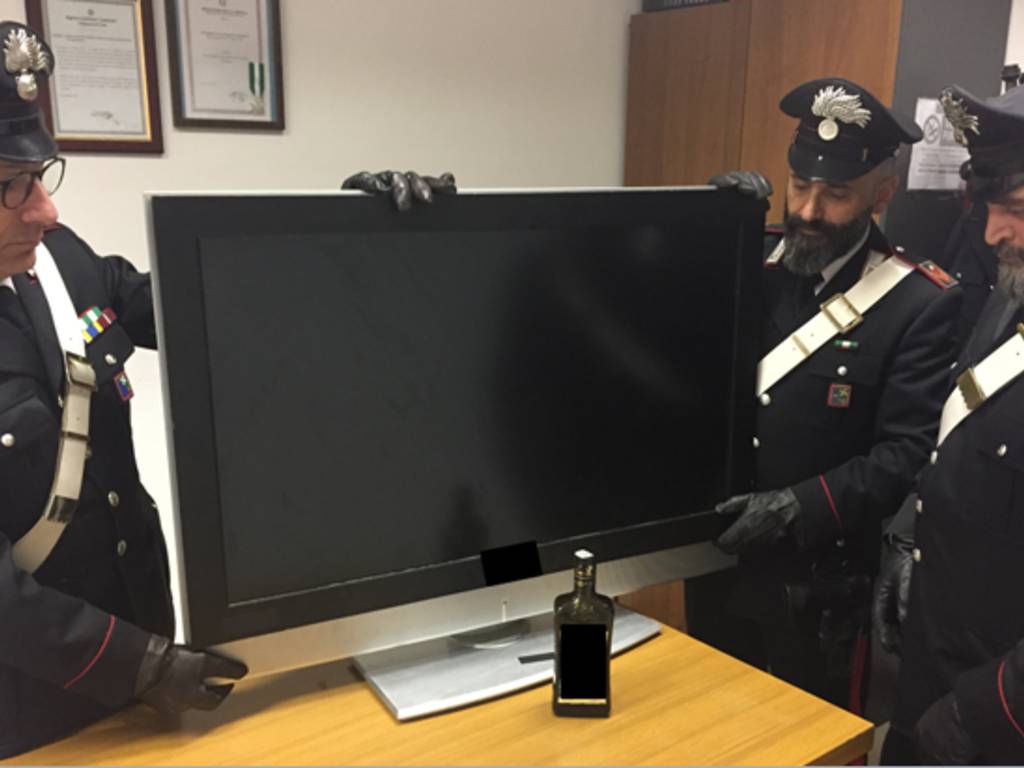 furto centro sportivo lurago marinone rubato televisore recuperato carabinieri
