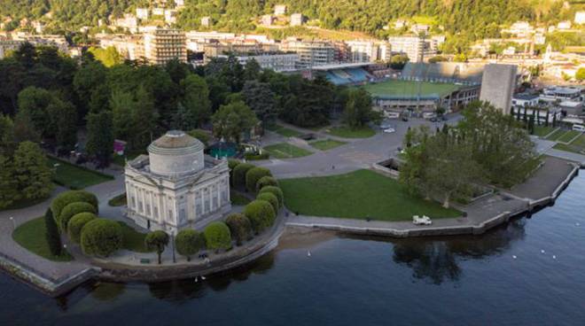 Con il drone sul cielo di Como all'alba: una città meravigliosa concessione