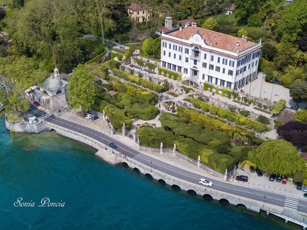 villa carlotta ripresa dal drone regina e giardini