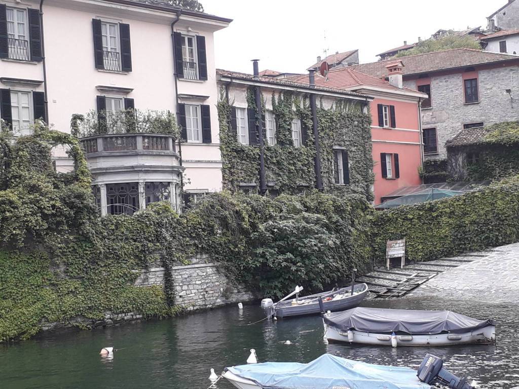 villa oleandra laglio esterno e zona del parcheggio