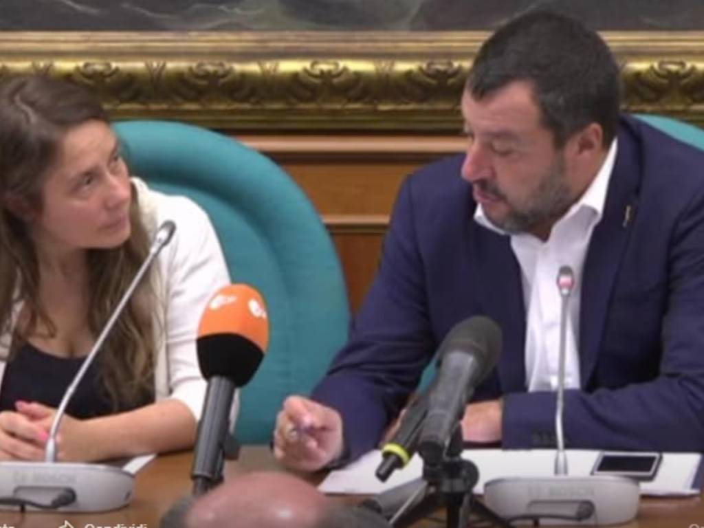 alessandra locatelli con salvini ed a scampia per progetto sociale Napoli