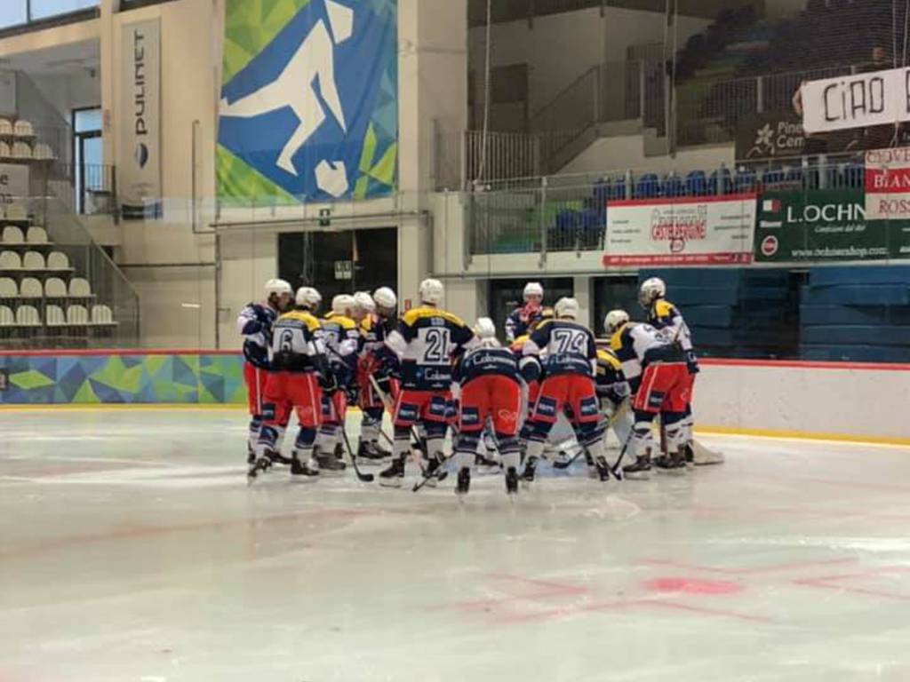 hockey como prima amichevole della stagione a Baselga di pinè