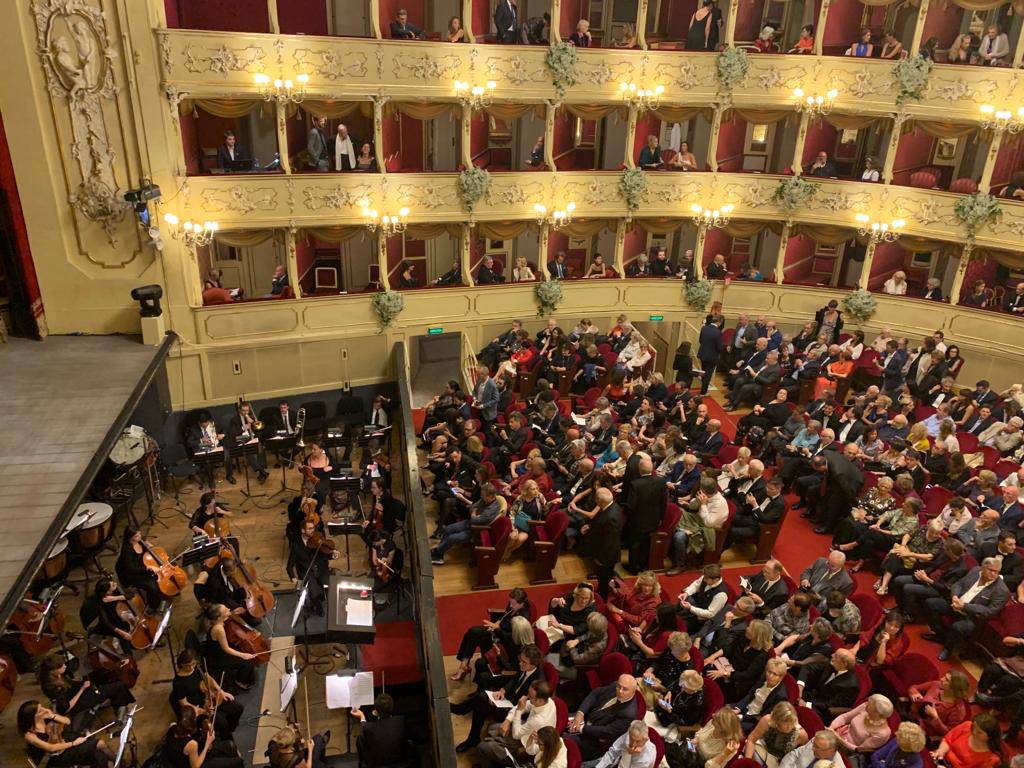 La prima serata del Teatro Sociale di Como con il Guglielmo Tell