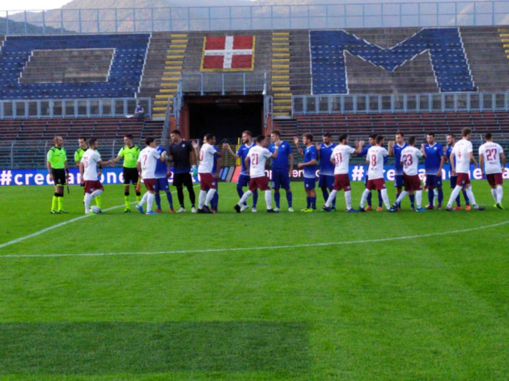 turno infrasettimanale campionato como arezzo squadre in campo