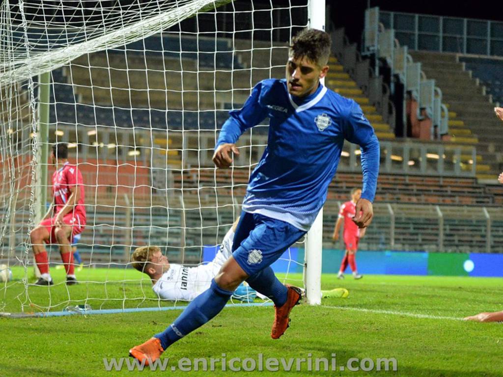 alessio iovine como 1907 in azione stadio