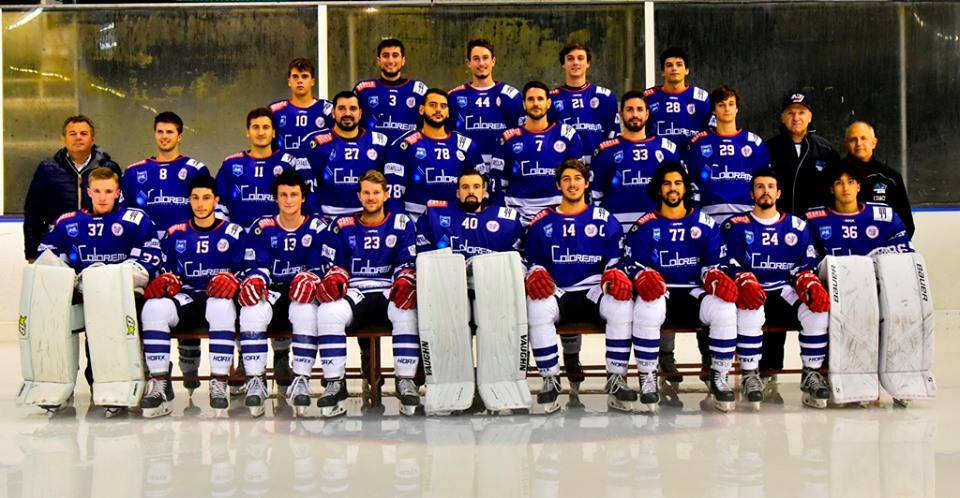 hockey como foto squadra ed azione a varese derby 