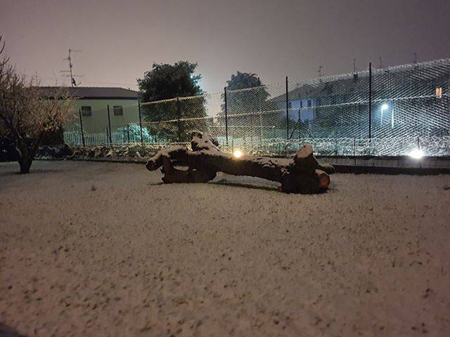 Le foto dei lettori: la prima neve della stagione sulle strade della provincia