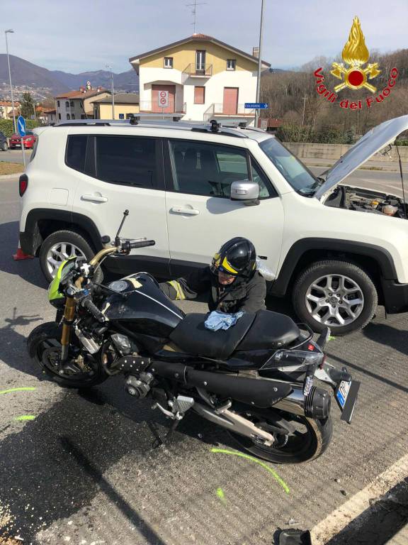 incidente auto e jeep uggiate trevano soccorsi pompieri posto