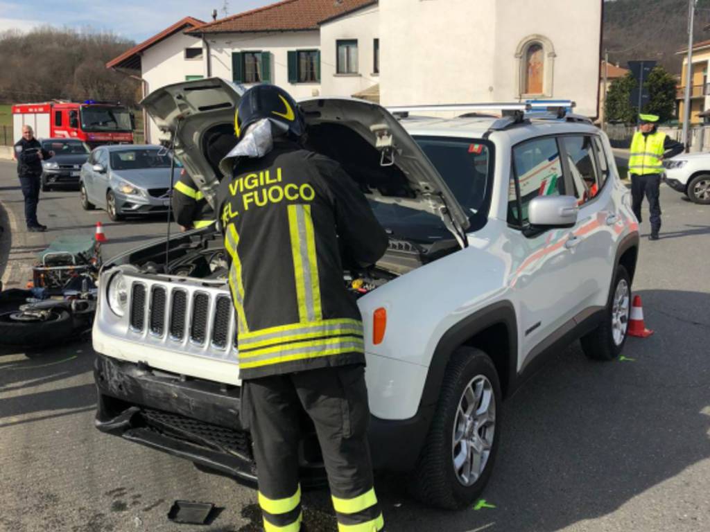 incidente auto e jeep uggiate trevano soccorsi pompieri posto
