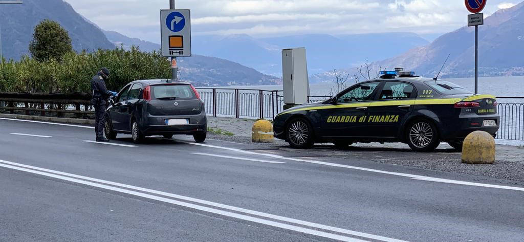 controlli finanza sulle strade per spostamenti covid 19