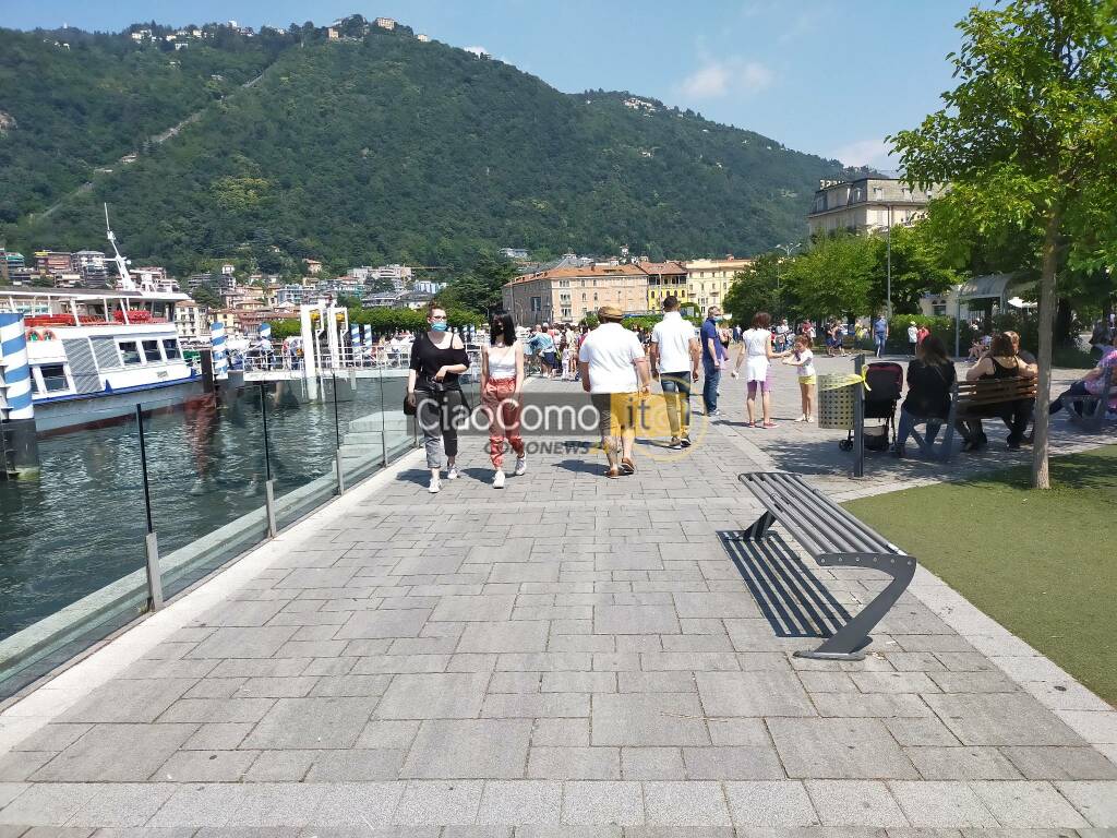 assalto a battelli e centro como, tanti turisti per 2 giugno