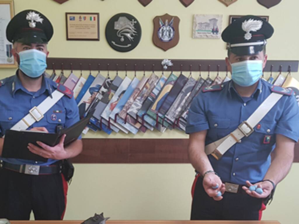 carabinieri operazione spaccio di droga a mozzate e bassa comasca