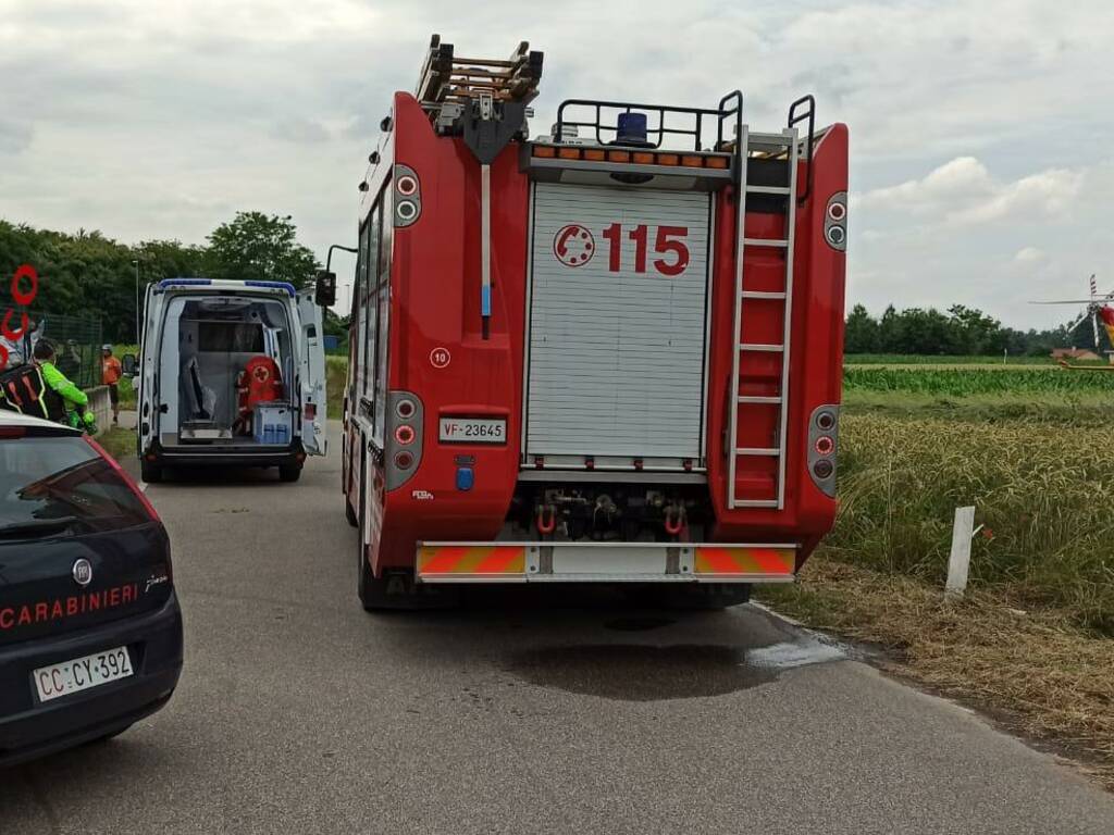 incidente mortale sul lavoro via regina fino mornasco operaio caduto dalla scala