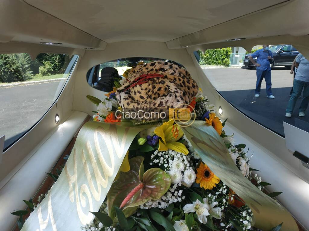 sagnino funerale uomo-ghepardo aldo capoferri chiesa